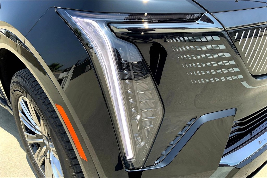 2026 Cadillac Escalade IQ Sport photo 13