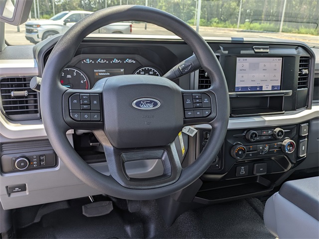 2026 Ford F-350 photo 13