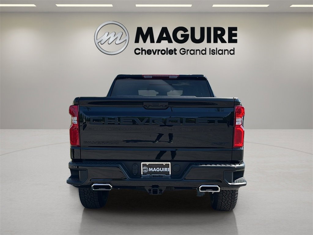 2026 Chevrolet Silverado 1500 RST photo 4