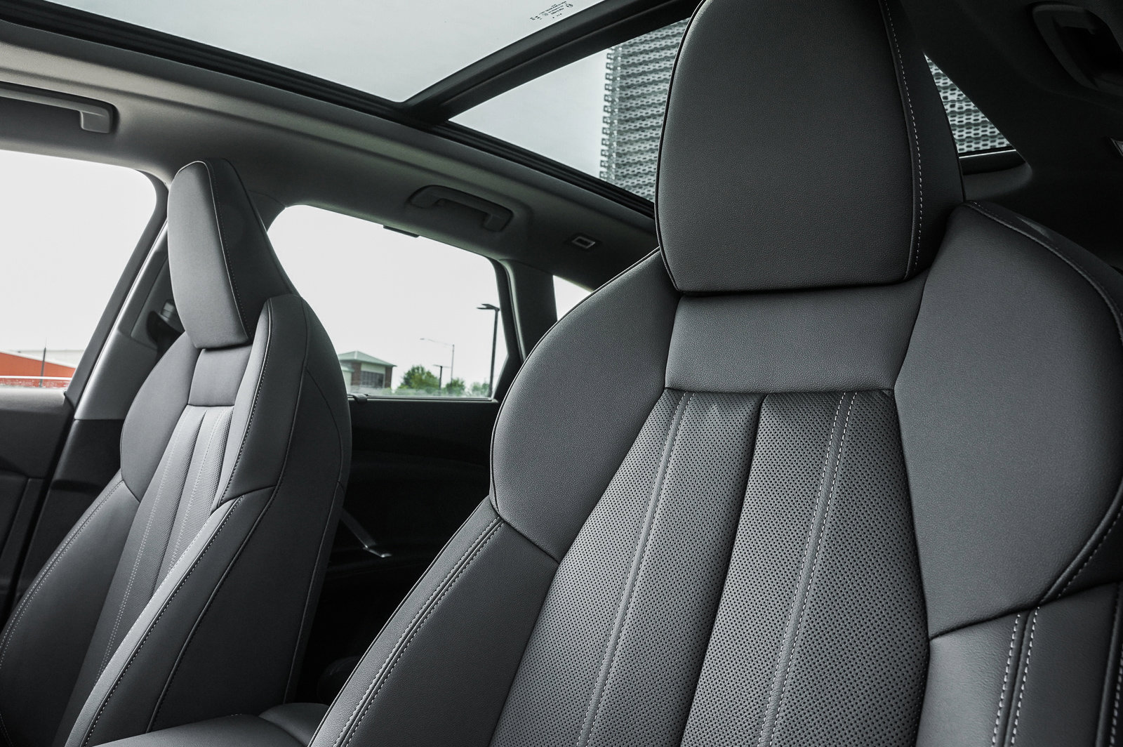 2025 Audi Q5 Premium Plus photo 8