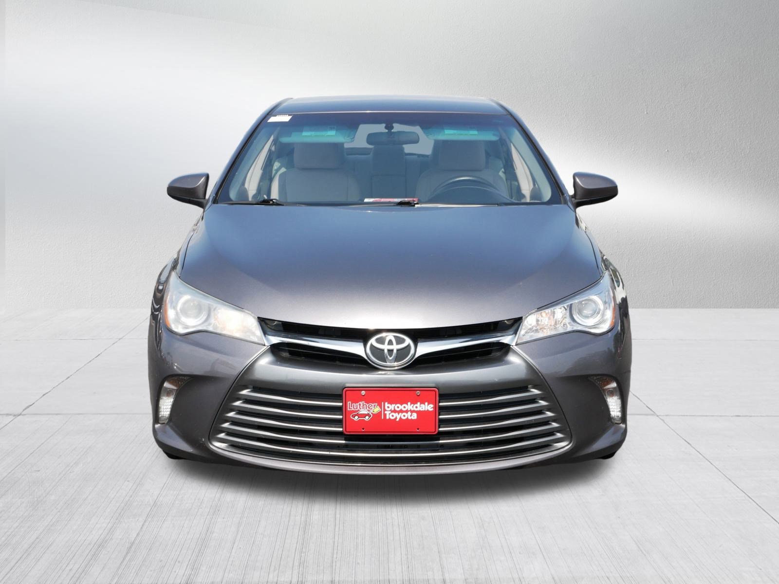 Used 2015 Toyota Camry LE with VIN 4T4BF1FK4FR465647 for sale in Brooklyn Center, Minnesota
