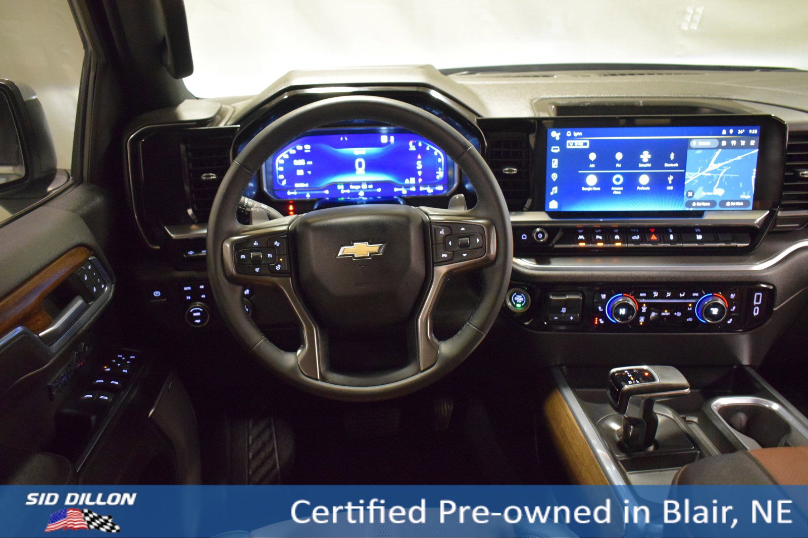 2023 Chevrolet Silverado 1500 High Country photo 4