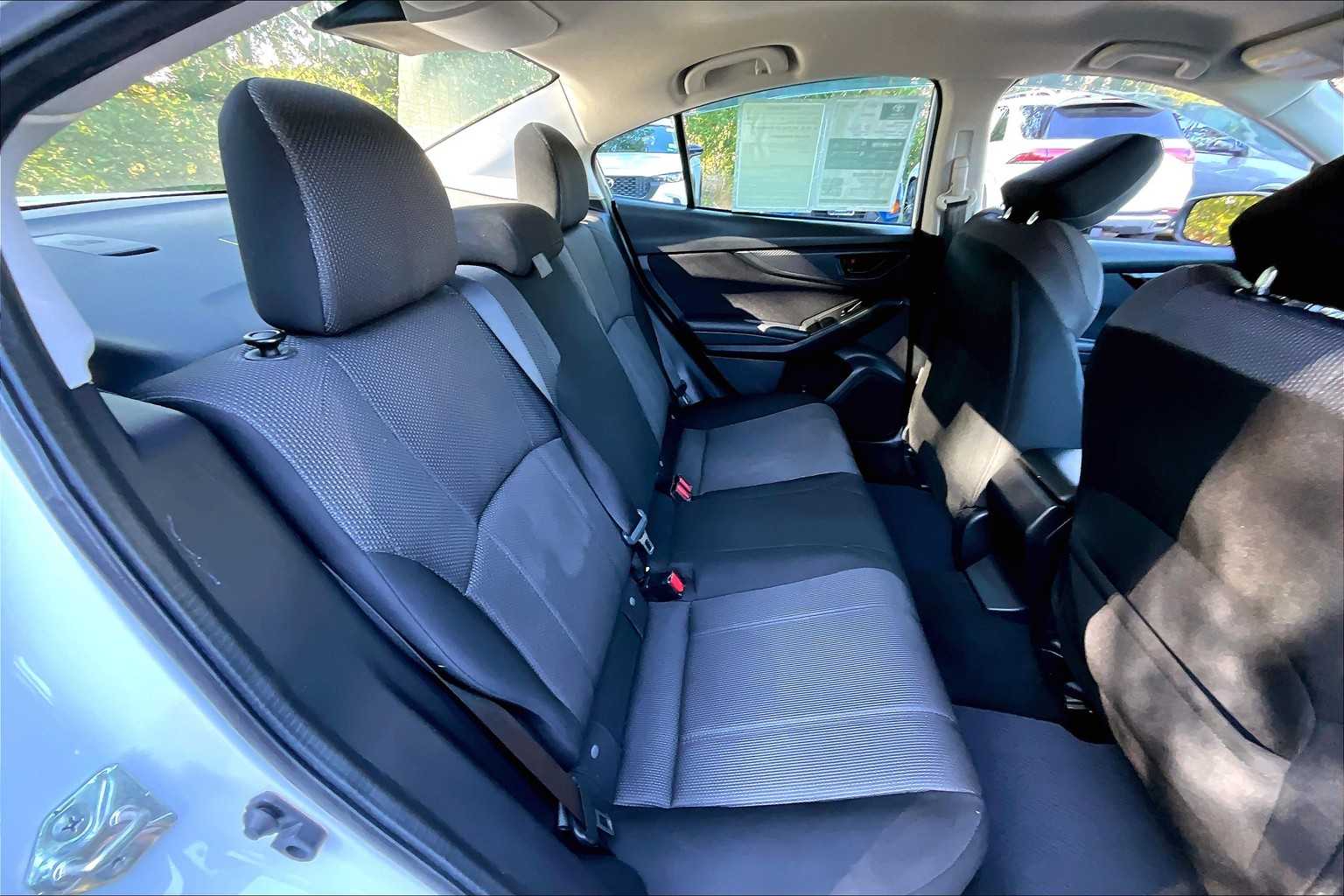 2019 Subaru Impreza Premium photo 16