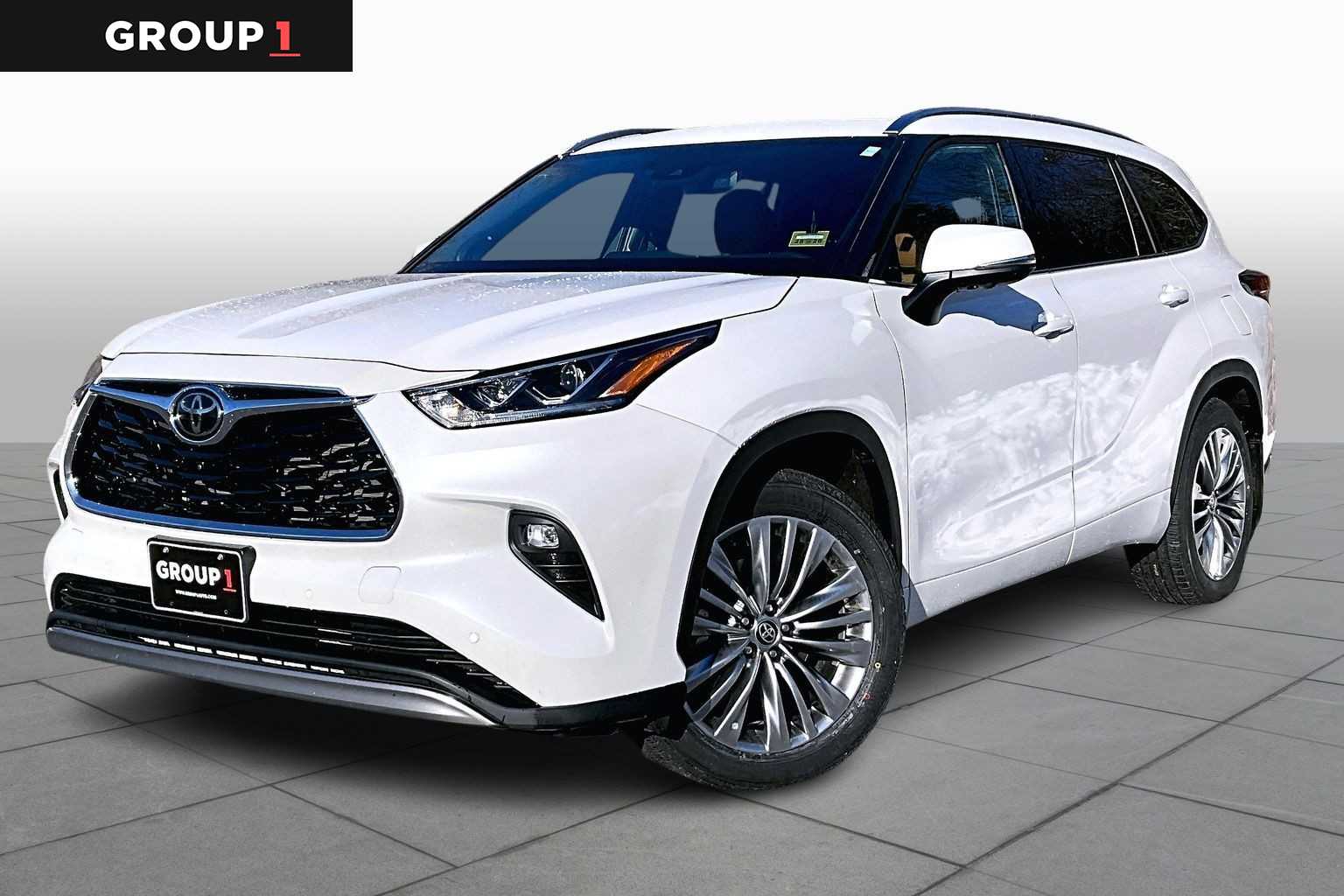 2024 Toyota Highlander Platinum's photo