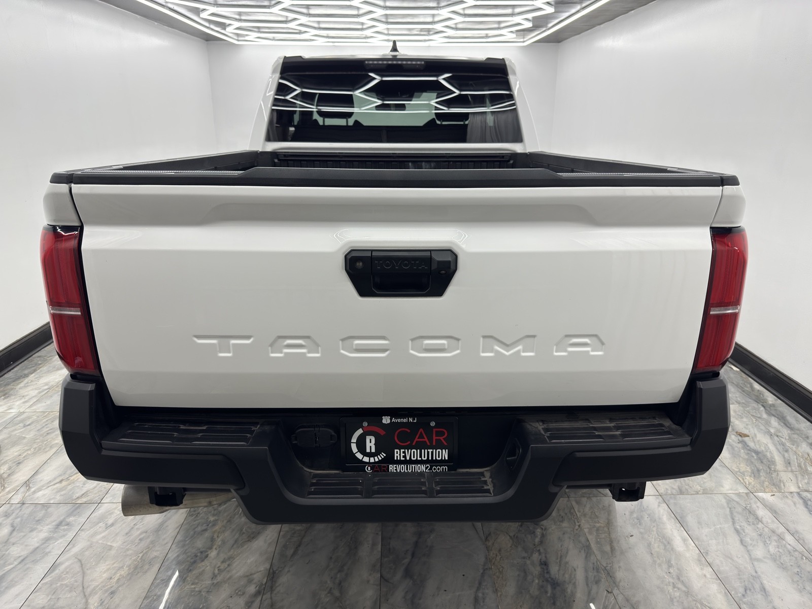 2024 Toyota Tacoma SR XtraCab photo 5