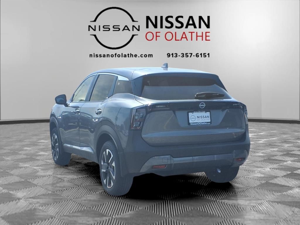 2025 Nissan Kicks SV photo 3
