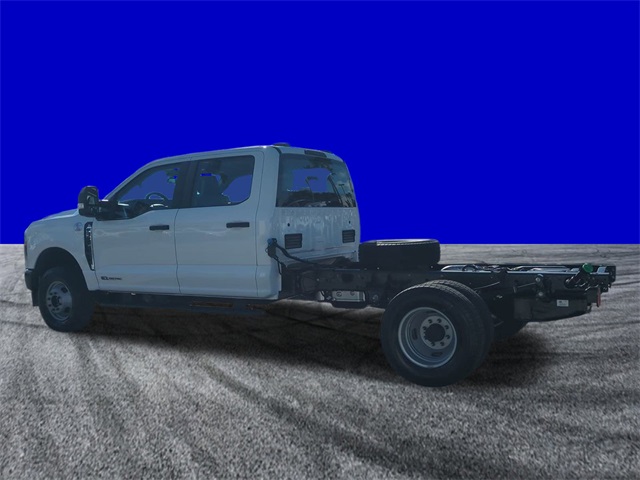 2026 Ford F-350 photo 5