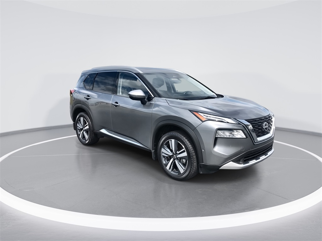 2023 Nissan Rogue Platinum photo 2