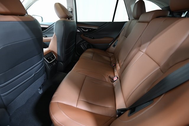 2025 Subaru Outback Touring photo 6