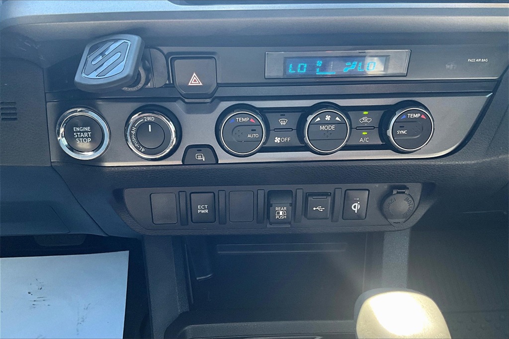 2023 Toyota Tacoma TRD Off-Road photo 26