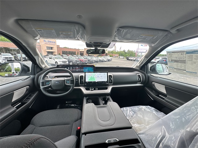 2025 Ford Expedition photo 12