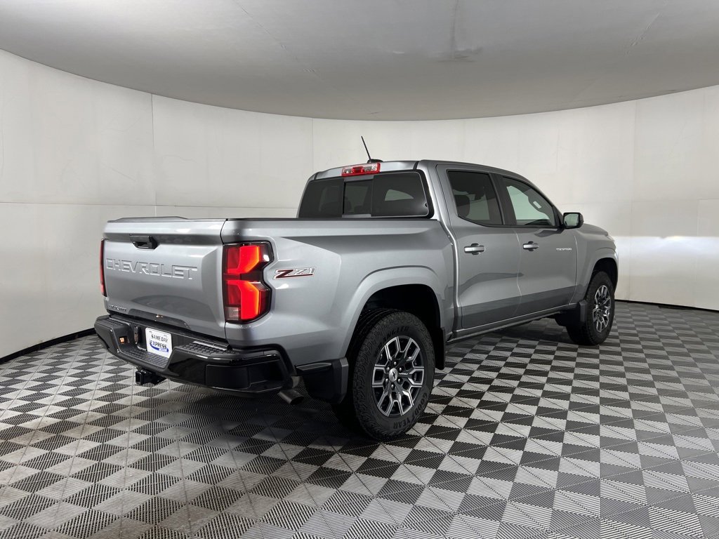 2024 Chevrolet Colorado Z71 photo 9