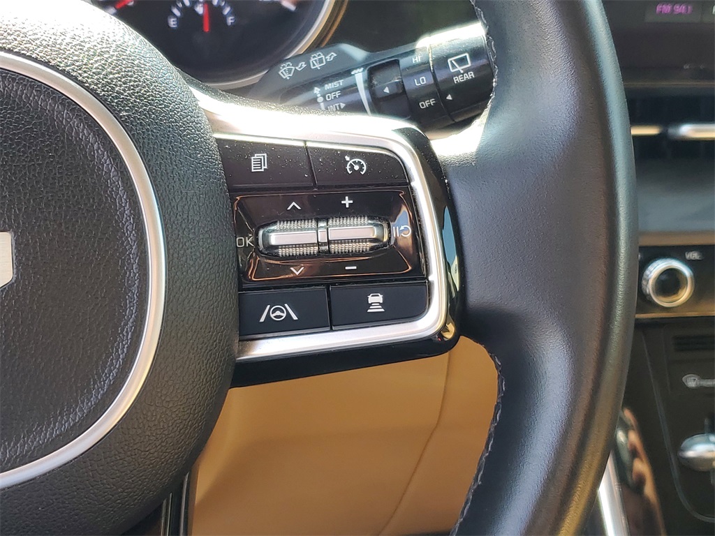 2022 Kia Carnival EX photo 12