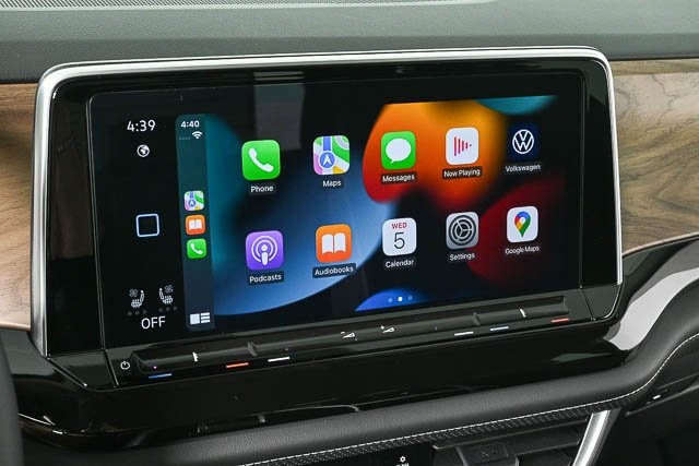 2025 Volkswagen Atlas SE Technology photo 13