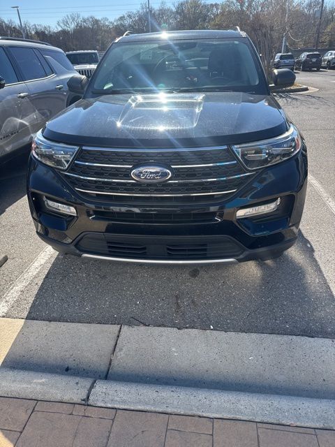 2020 Ford Explorer XLT photo 2