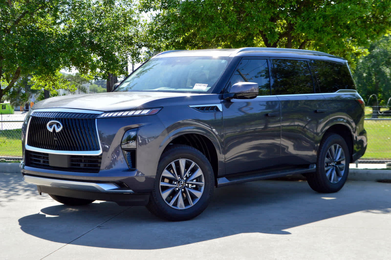 2025 INFINITI QX80 PURE 2WD