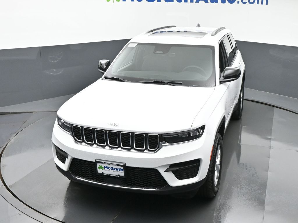 2025 Jeep Grand Cherokee Laredo X photo 25
