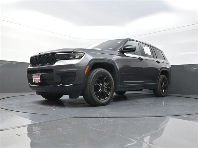 2024 Jeep Grand Cherokee Altitude photo 24