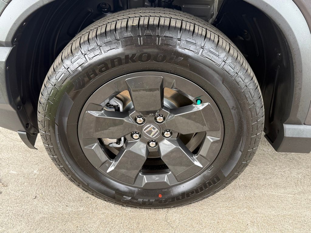 2026 Honda Passport photo 6