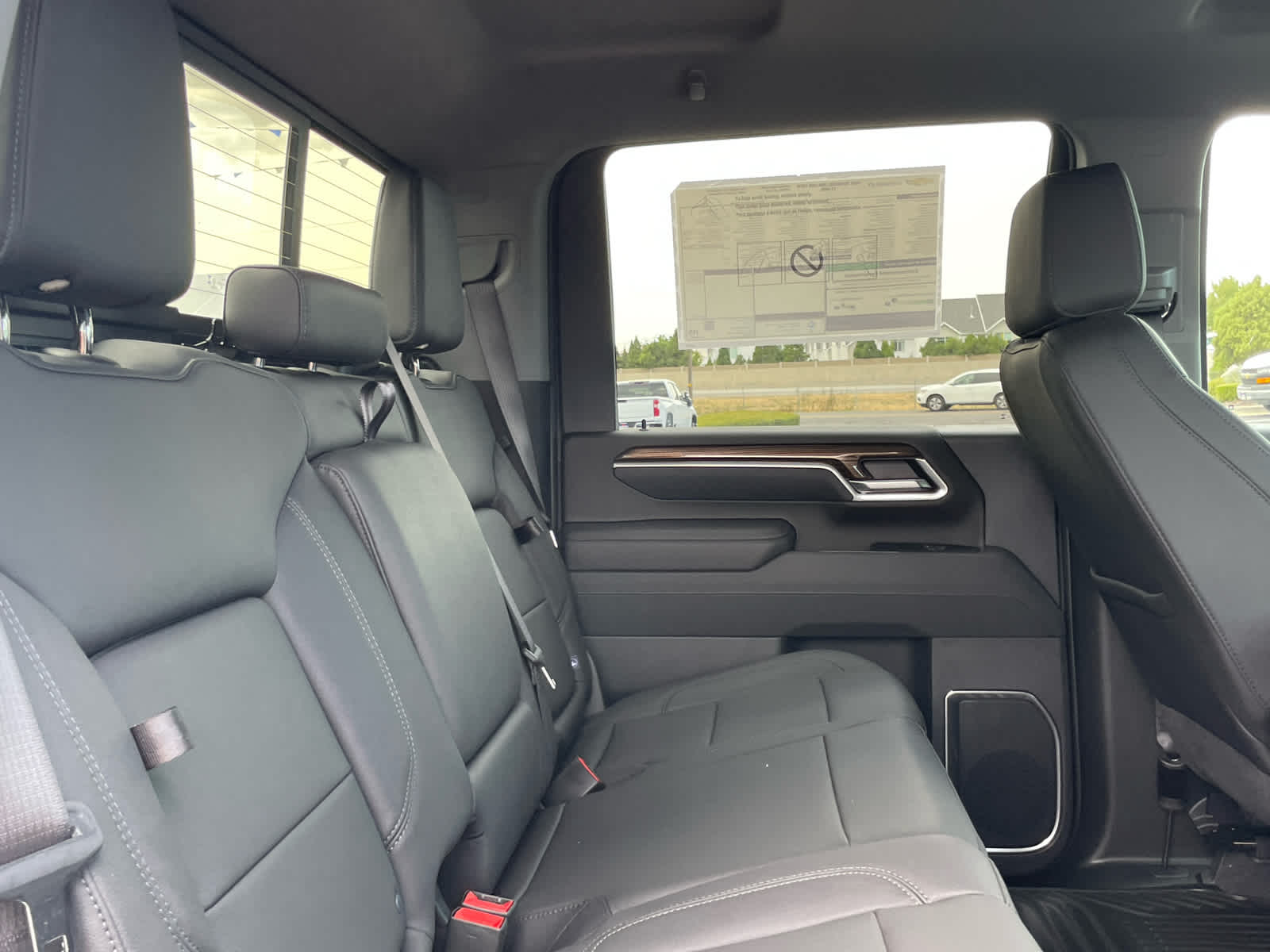 2025 Chevrolet Silverado 3500HD LT photo 39