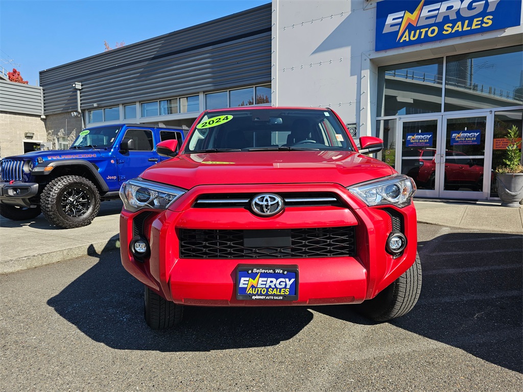 2024 Toyota 4Runner SR5 photo 3