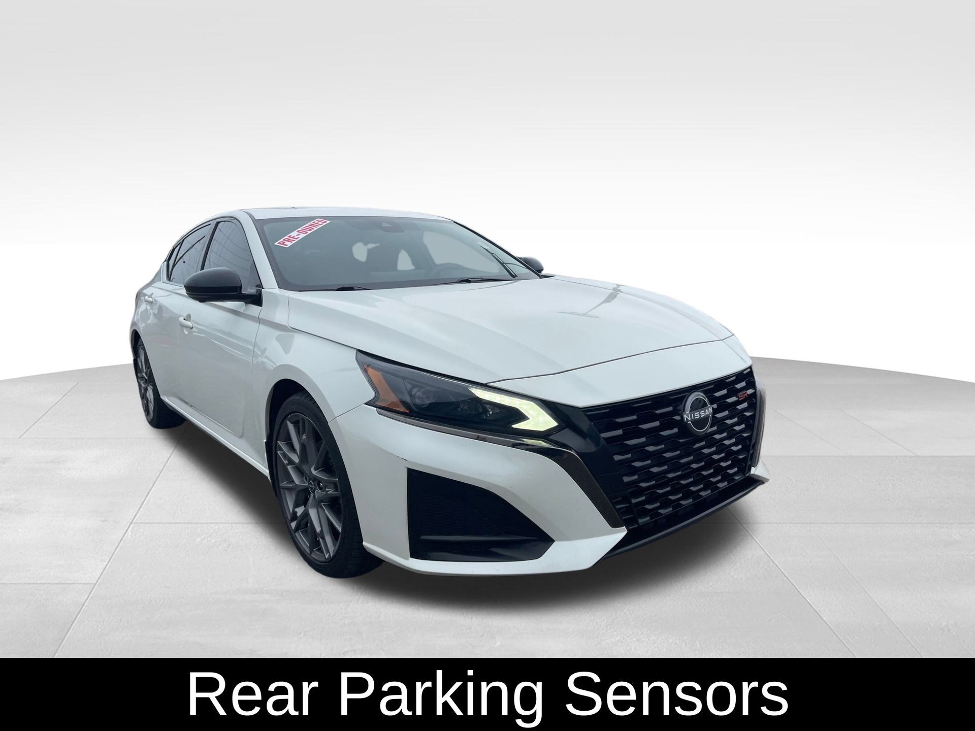 2023 Nissan Altima SR photo 3