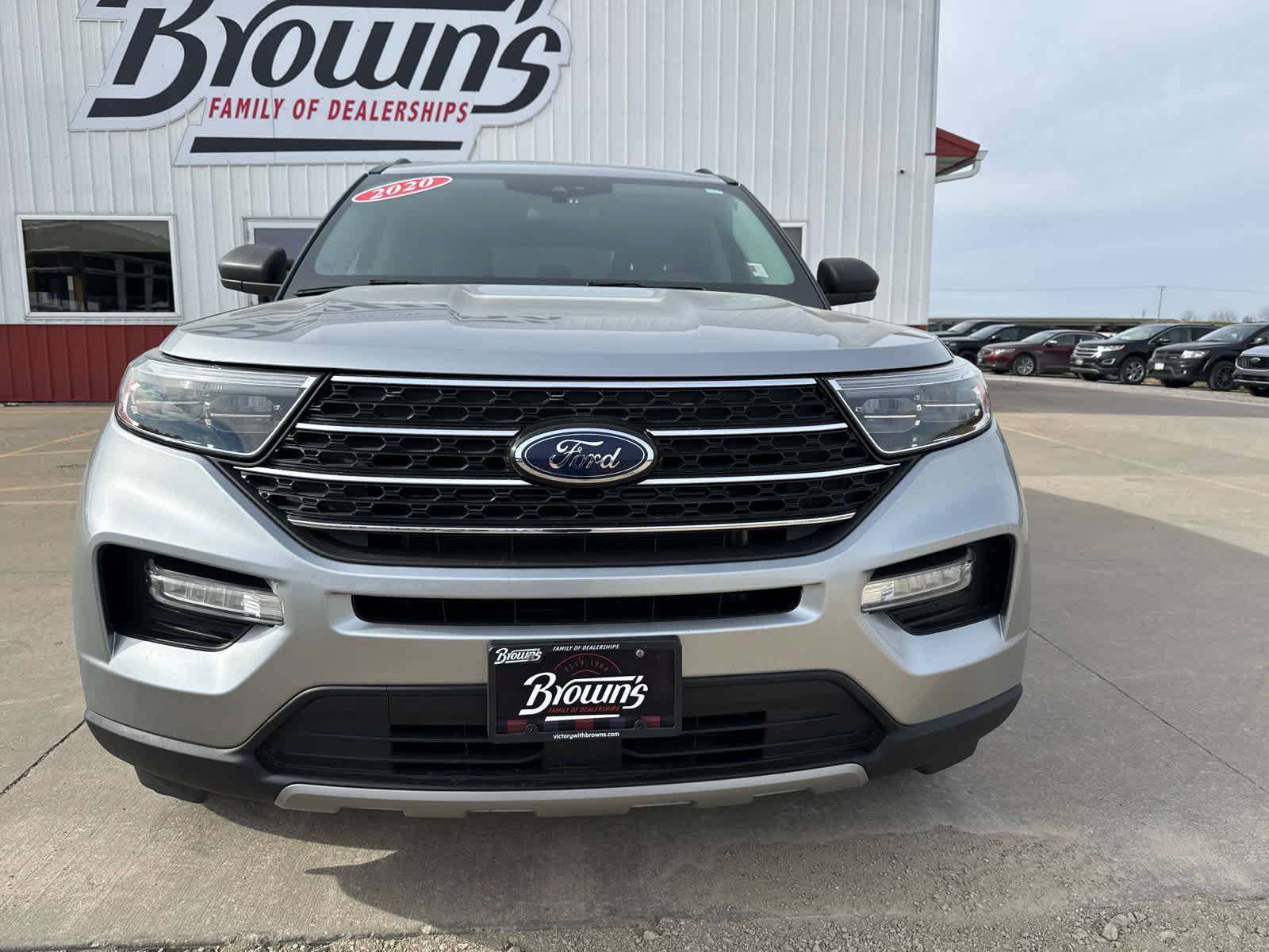 Used 2020 Ford Explorer XLT with VIN 1FMSK8DH1LGC55636 for sale in West Branch, IA