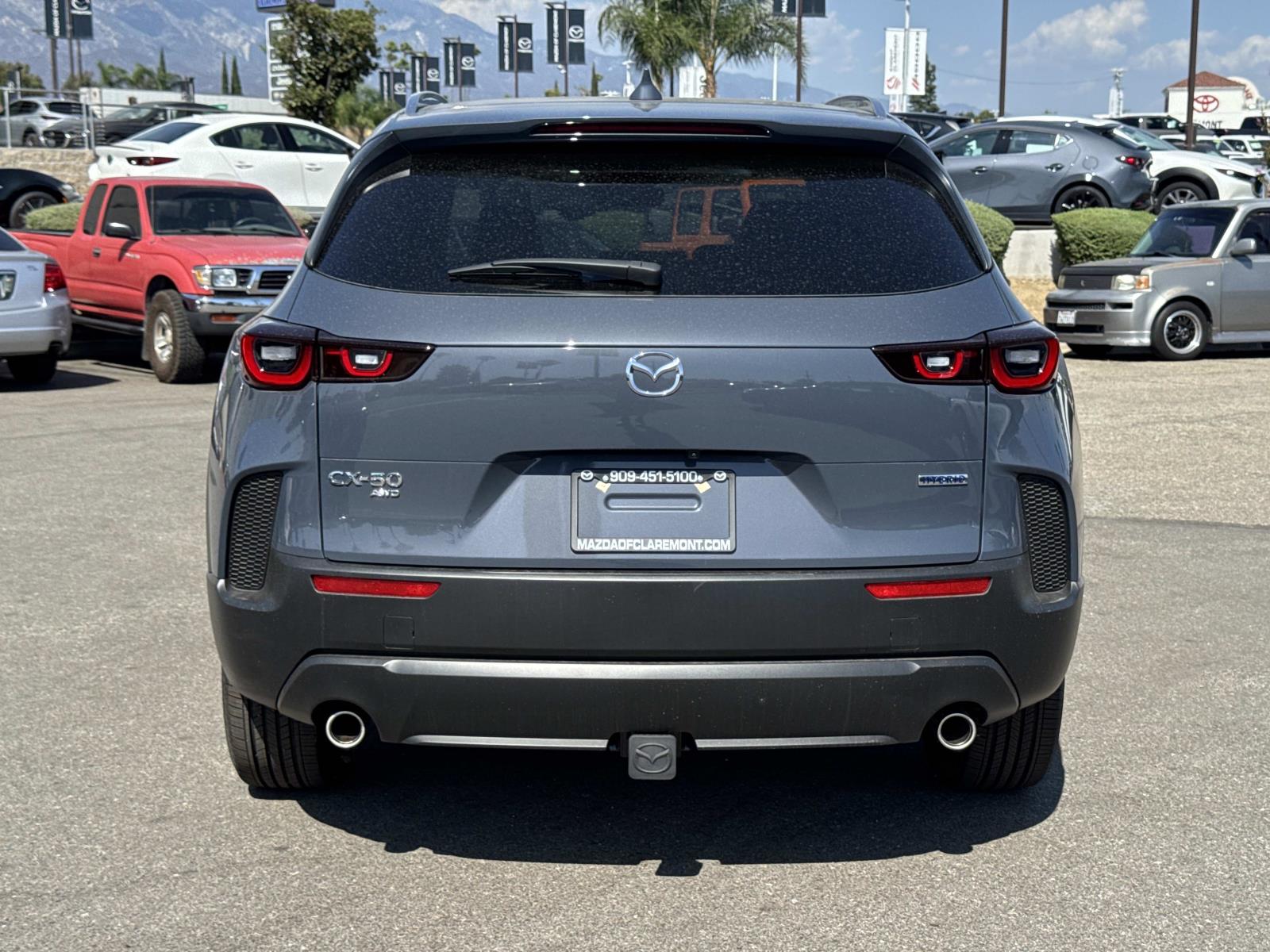2025 Mazda CX-50 Premium Plus photo 4