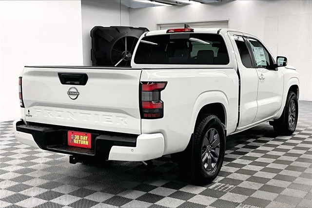 2025 Nissan Frontier SV photo 15