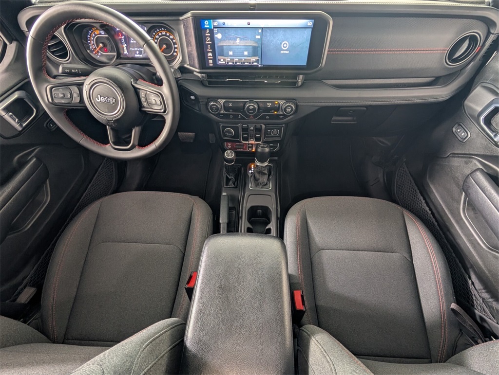 2024 Jeep Wrangler Rubicon photo 3