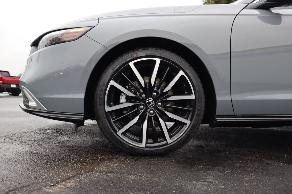 2025 Honda Accord Touring photo 10