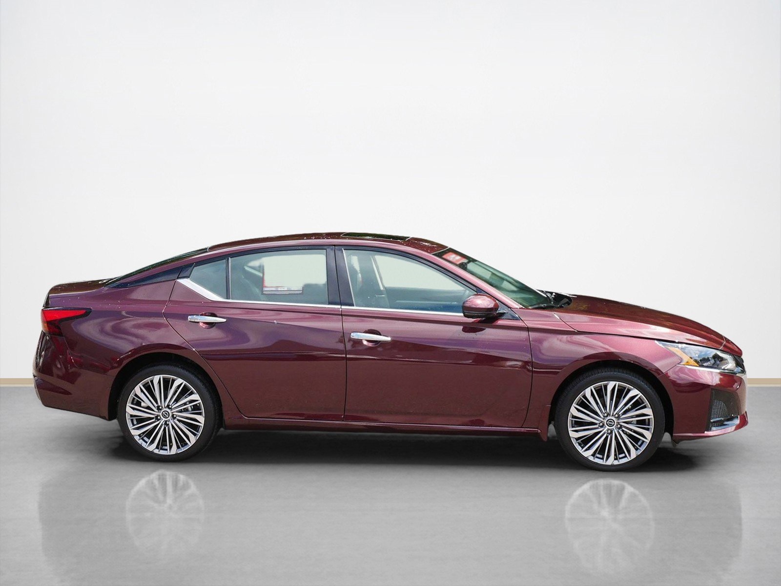 Certified 2025 Nissan Altima SL with VIN 1N4BL4EW9SN304167 for sale in Maplewood, Minnesota