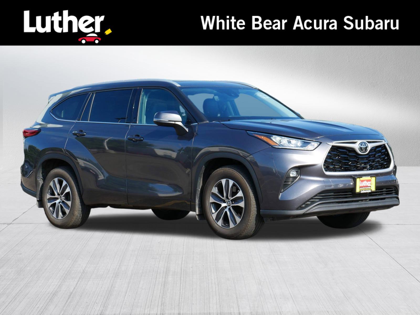 2022 Toyota Highlander XLE's photo