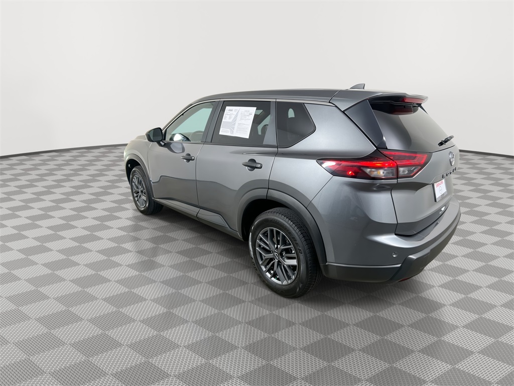 2024 Nissan Rogue S photo 3