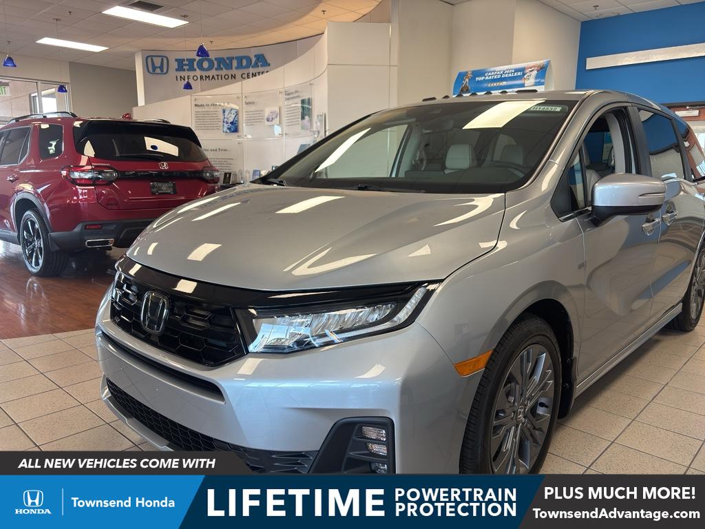 2026 Honda Odyssey Touring's photo
