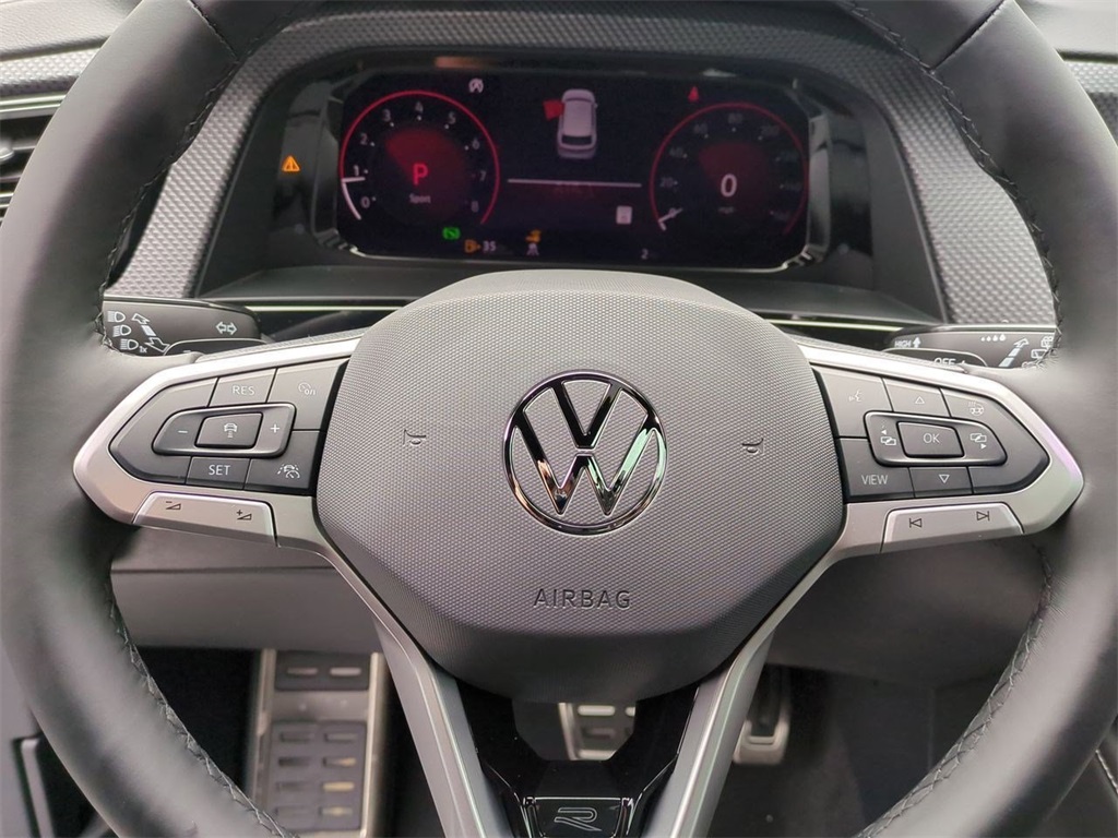 2025 Volkswagen Atlas Cross Sport SEL R-Line photo 11