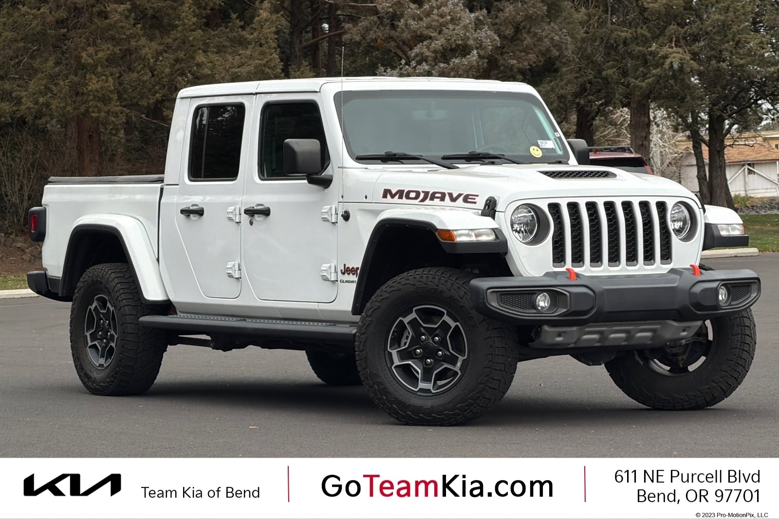 2021 Jeep Gladiator Mojave's photo