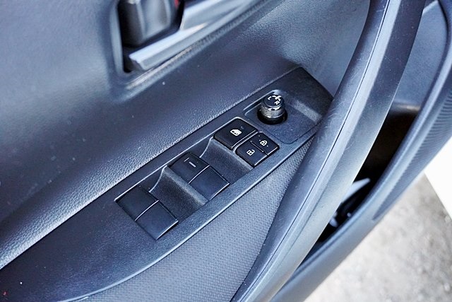 Used 2024 White Toyota LE image 22