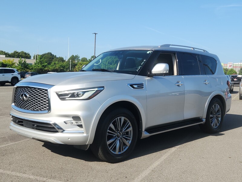 2021 Infiniti QX80 Luxe photo 7