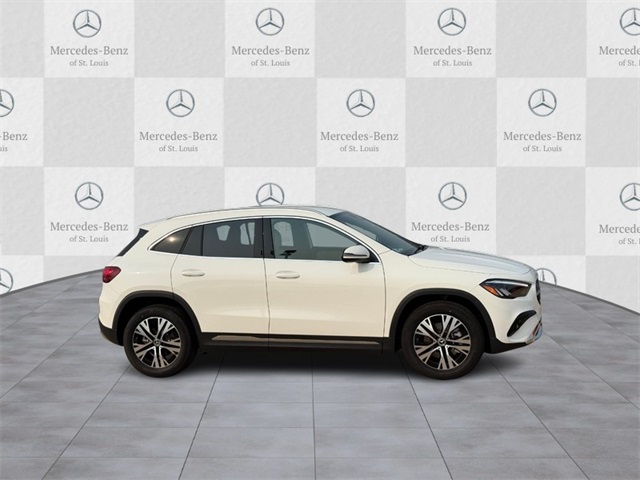 2025 Mercedes Benz GLA 250 4MATIC photo 2