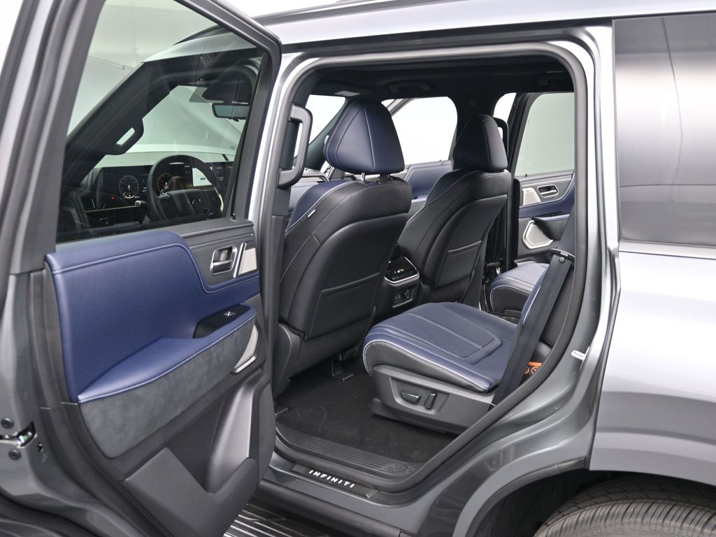 2026 Infiniti QX80 Sensory photo 14