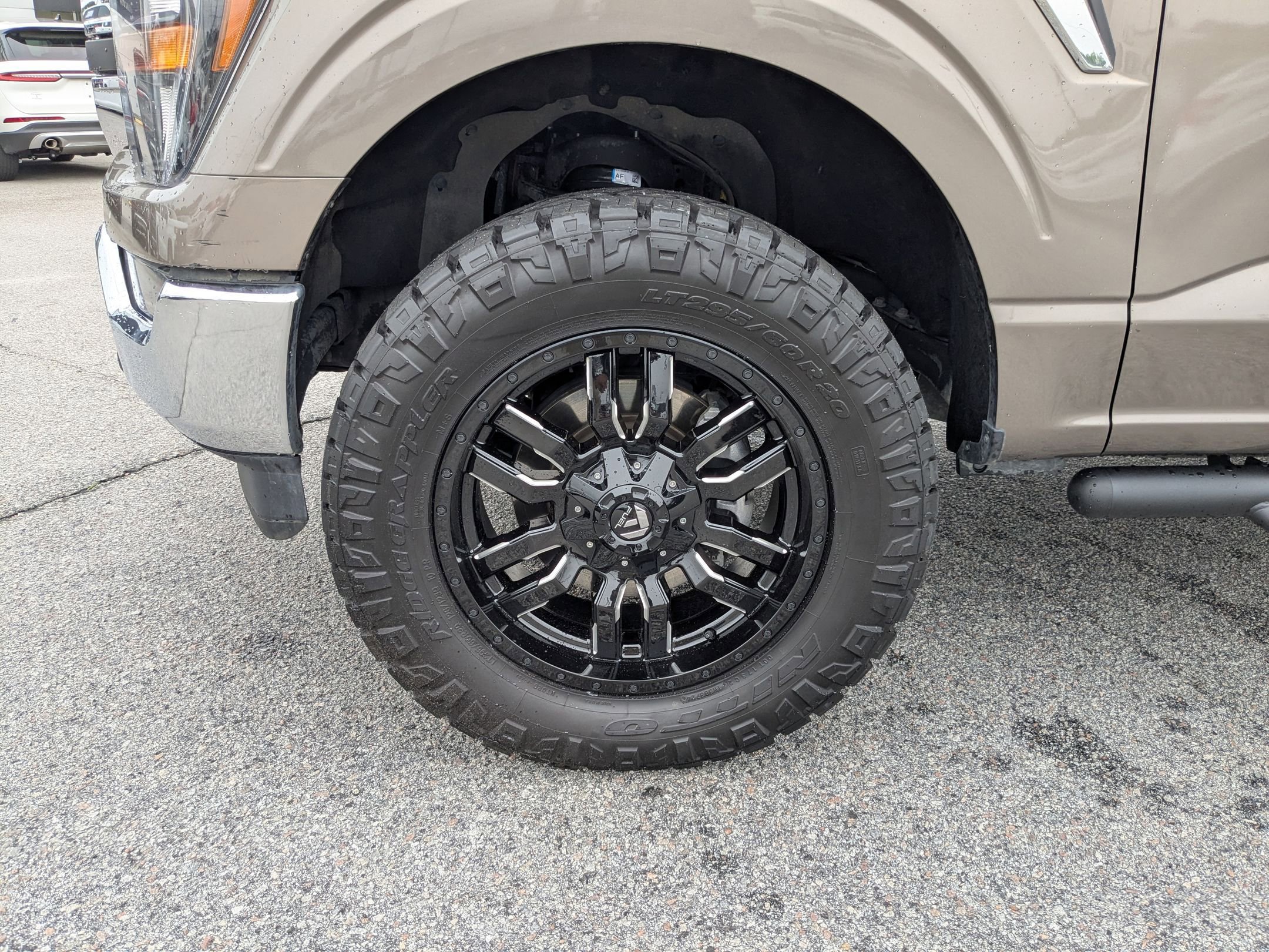 2023 Ford F-150 XLT photo 5