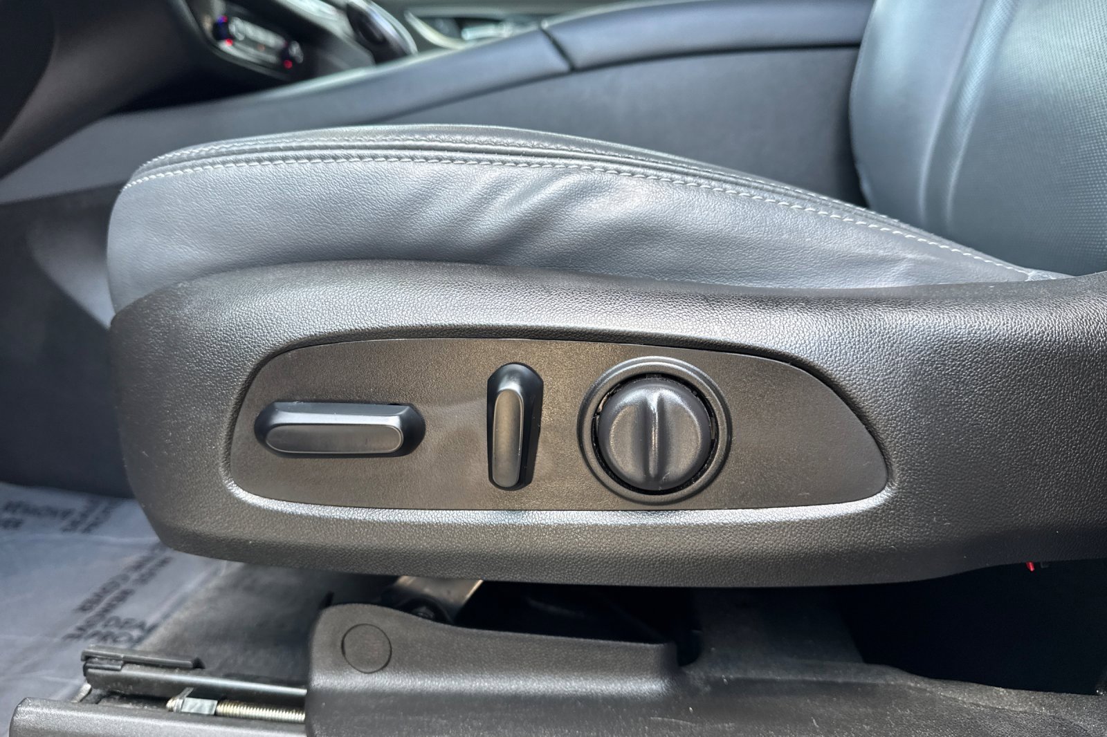 2021 Buick Enclave Essence photo 13