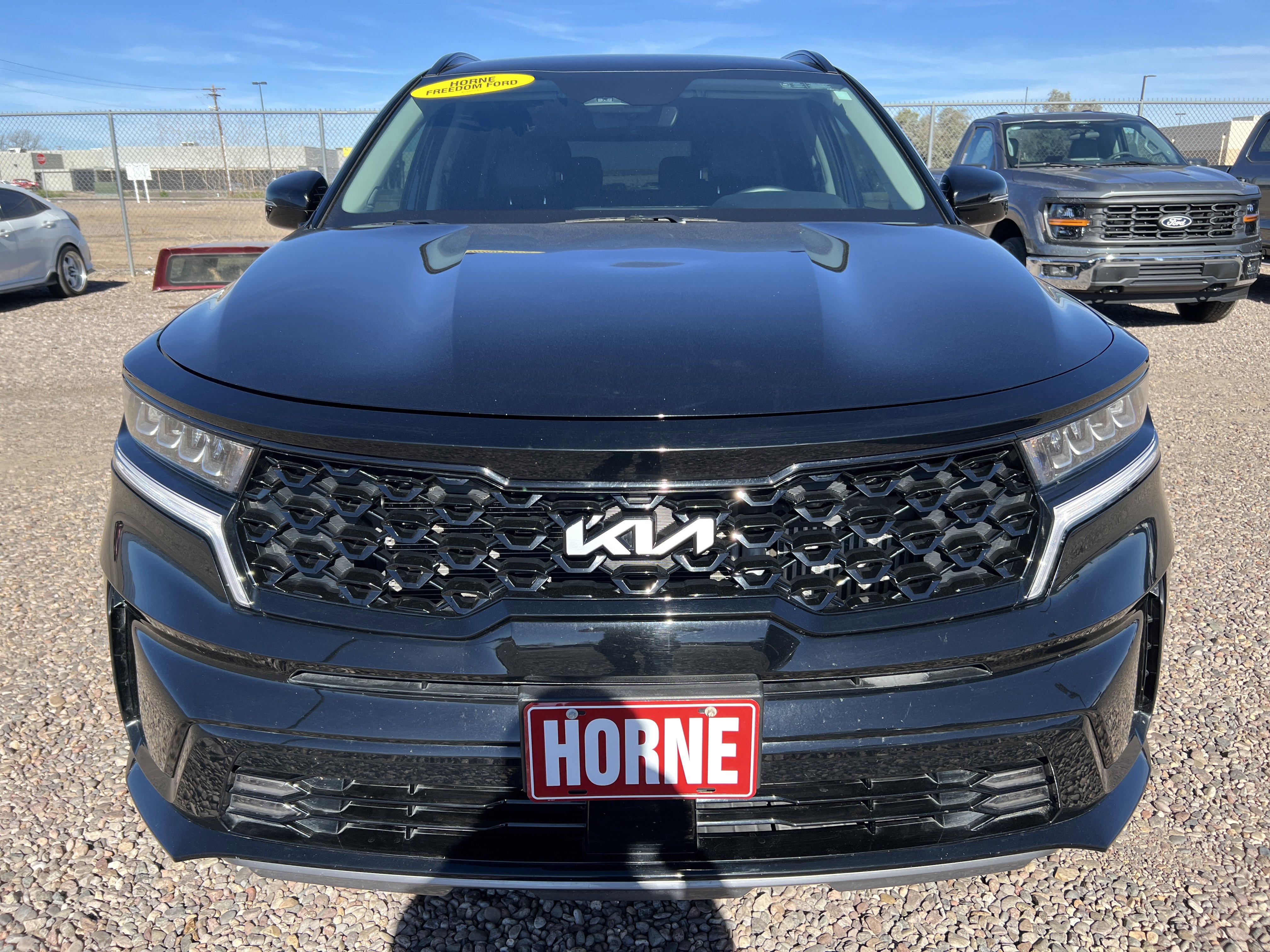 Used 2022 Kia Sorento EX with VIN 5XYRH4LF8NG103451 for sale in Thatcher, AZ