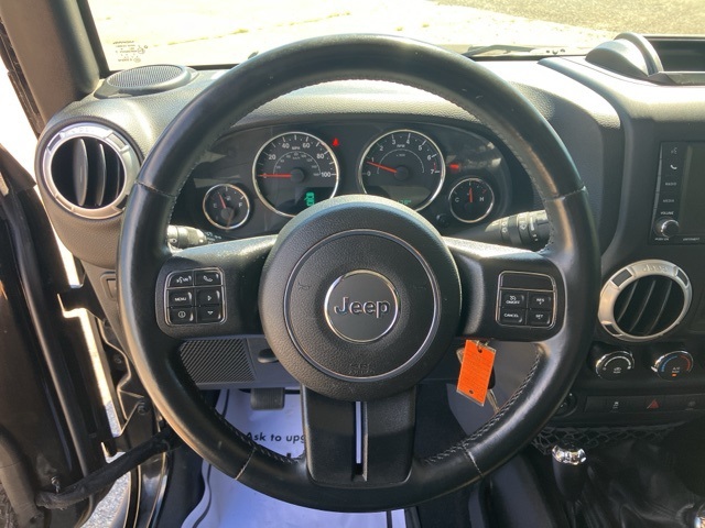 2015 Jeep Wrangler Unlimited Rubicon photo 20