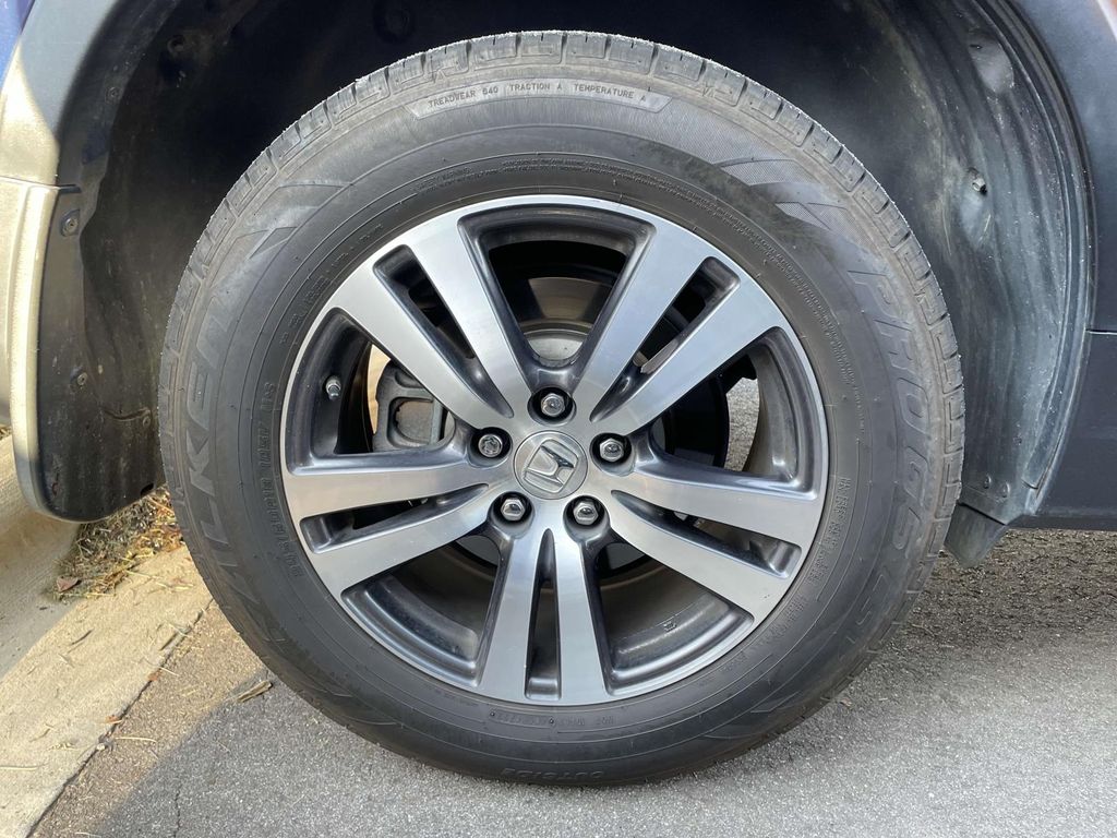 2016 Honda Pilot EX-L photo 5