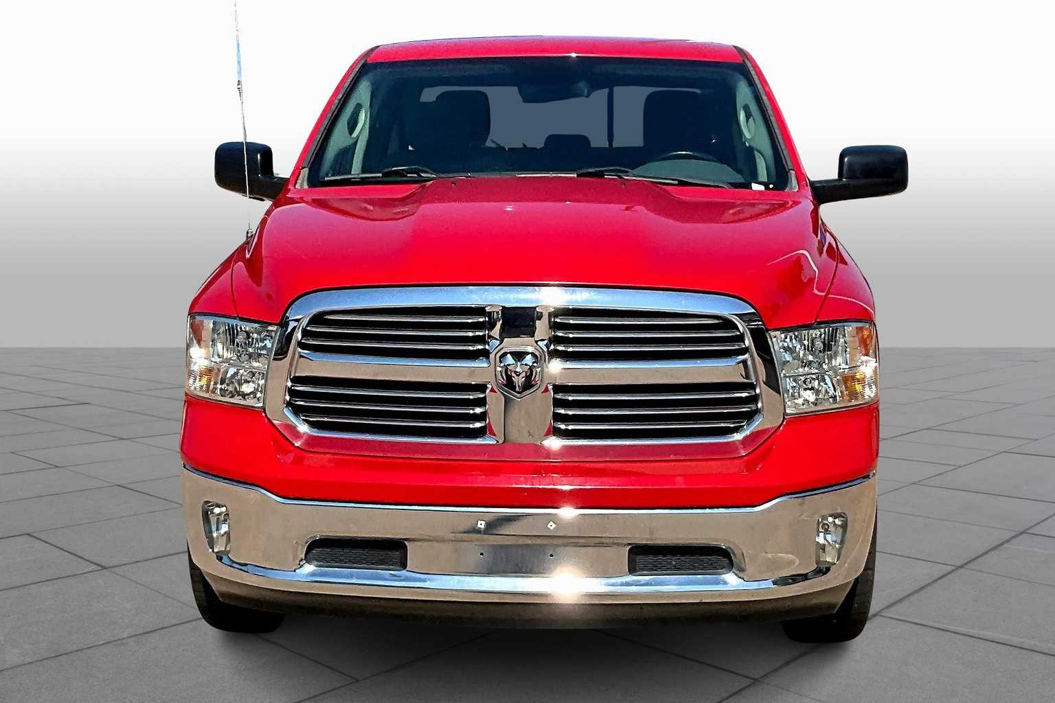 2015 Ram 1500 Big Horn photo 3