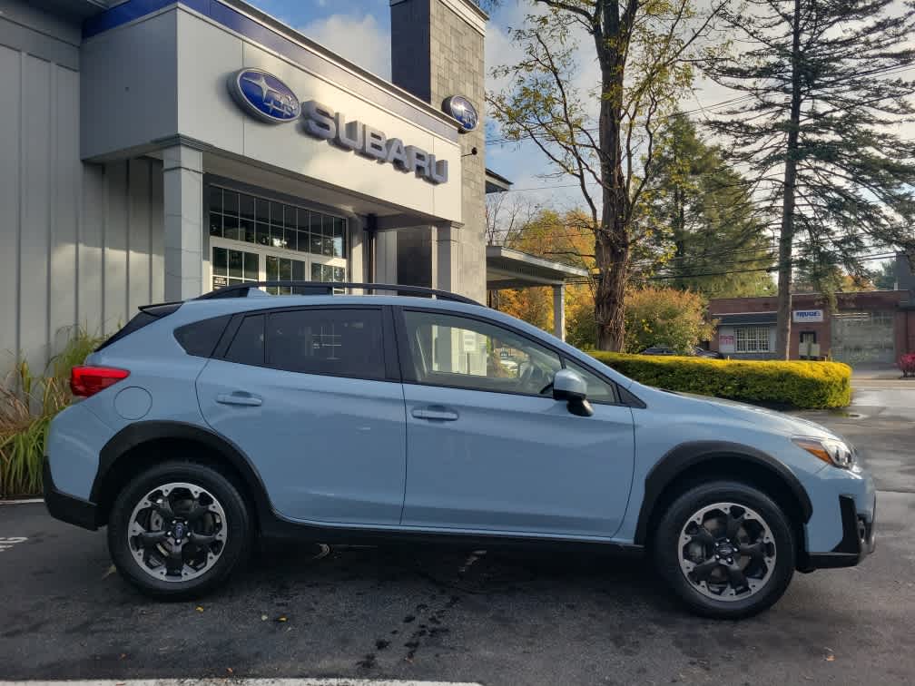 2023 Subaru Crosstrek Premium photo 2