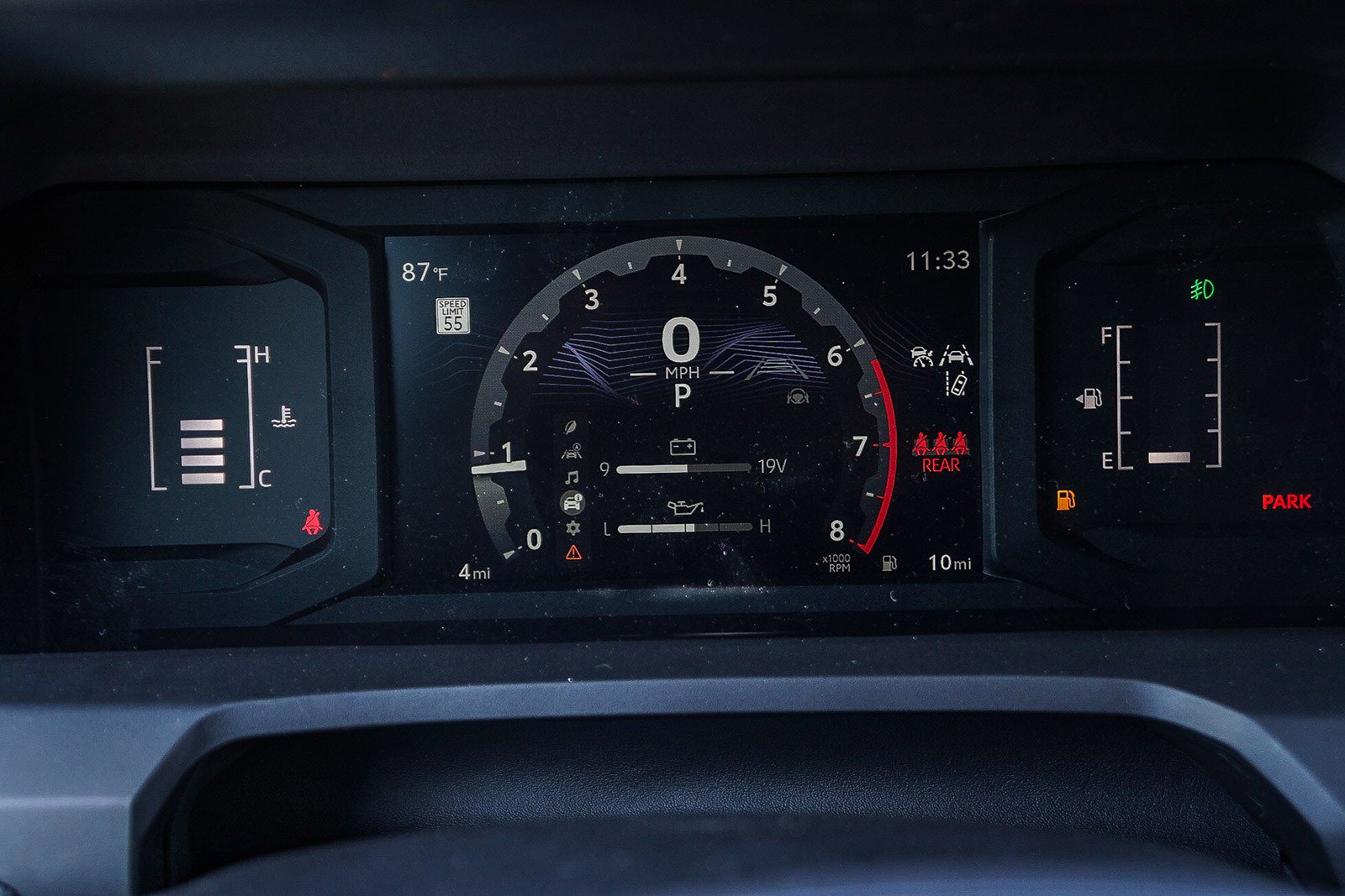 2025 Toyota Tacoma SR5 photo 19