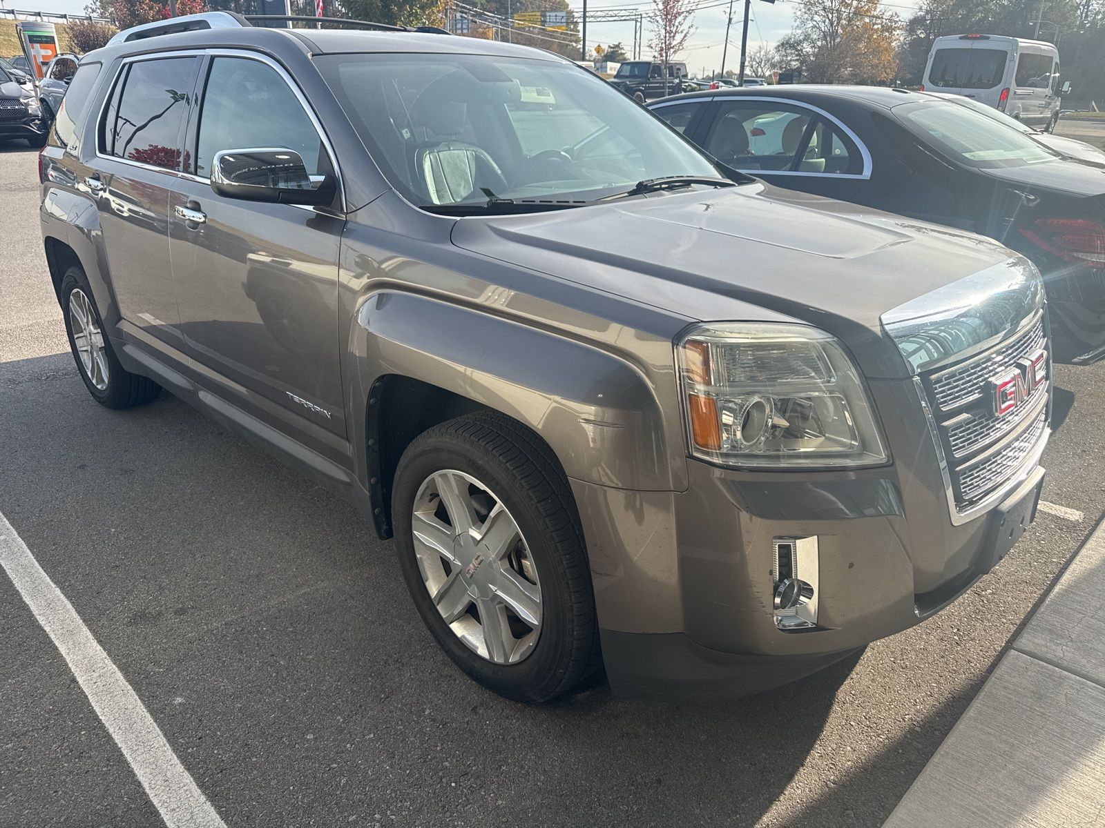 2010 GMC Terrain SLT-2's photo